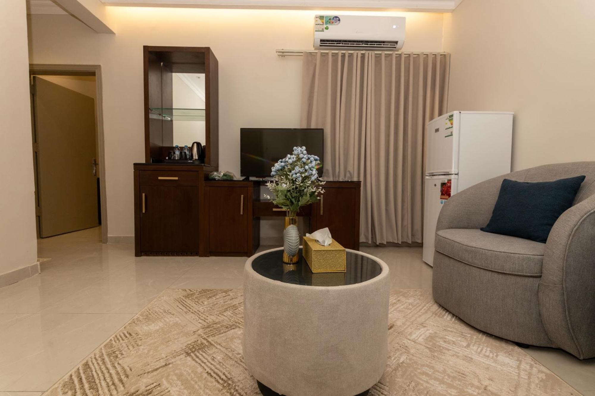 Burj Al Hayat Furnished Suites - Al Malaz Riaad Buitenkant foto