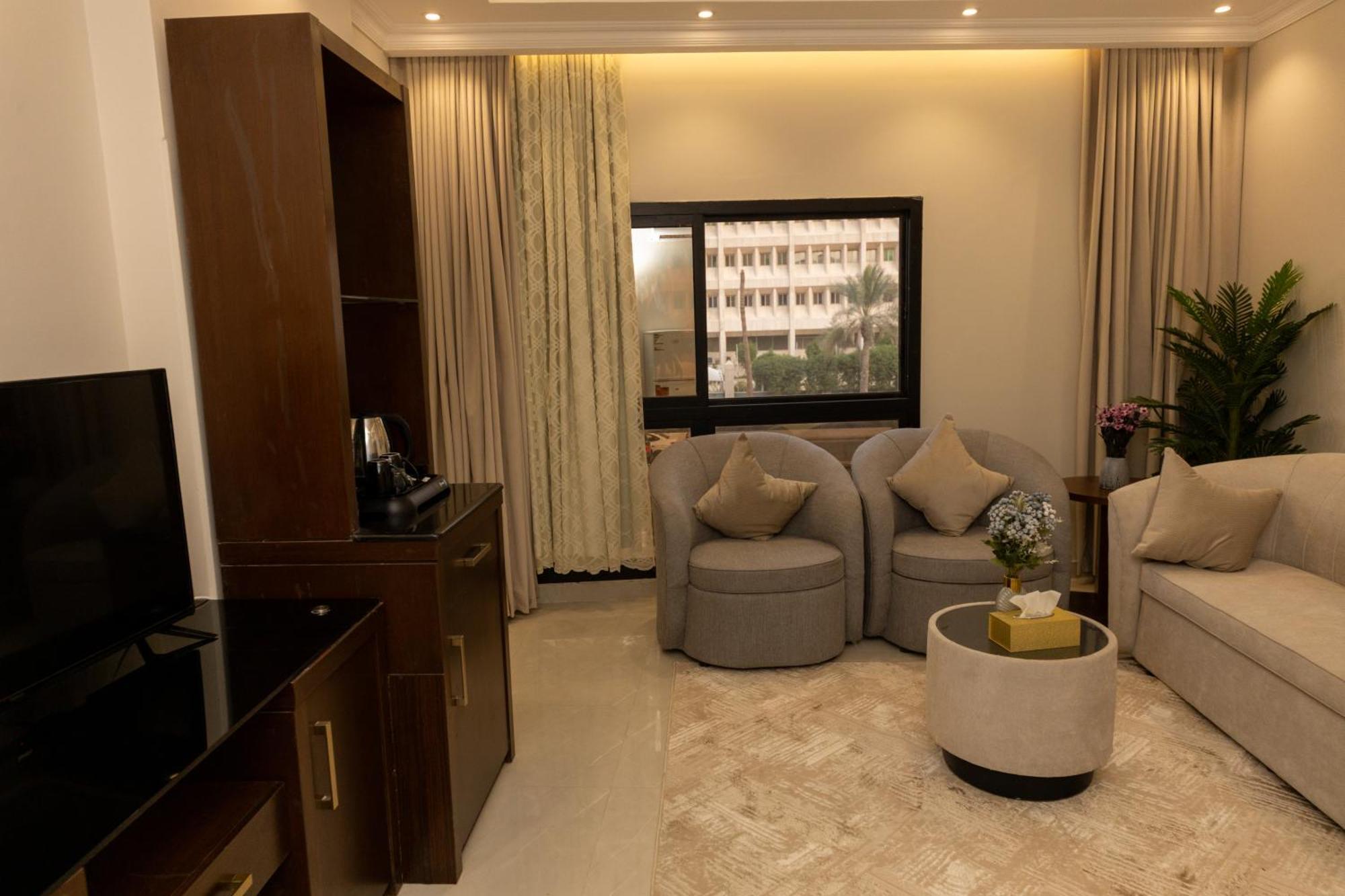 Burj Al Hayat Furnished Suites - Al Malaz Riaad Buitenkant foto