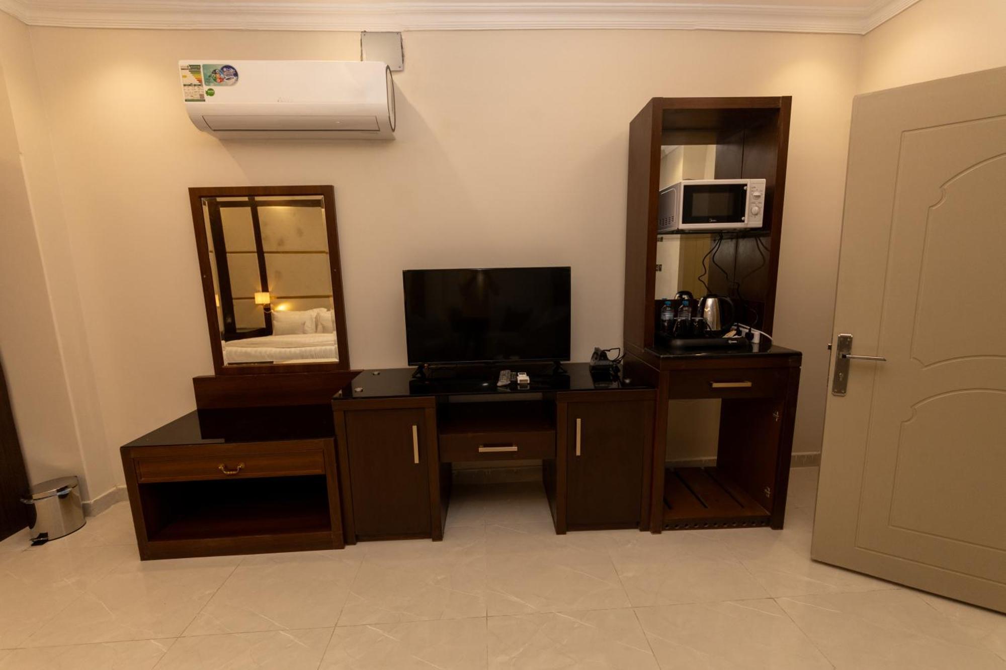 Burj Al Hayat Furnished Suites - Al Malaz Riaad Buitenkant foto